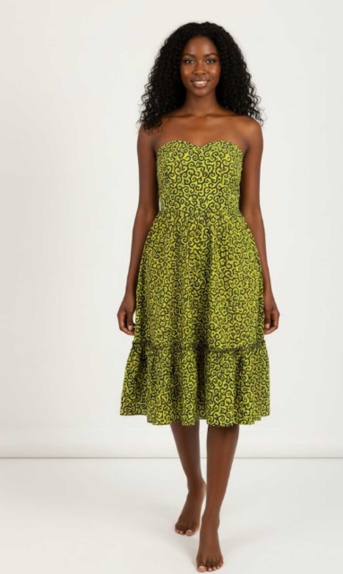  Sunny Swirl Strapless Tiered Midi Dress